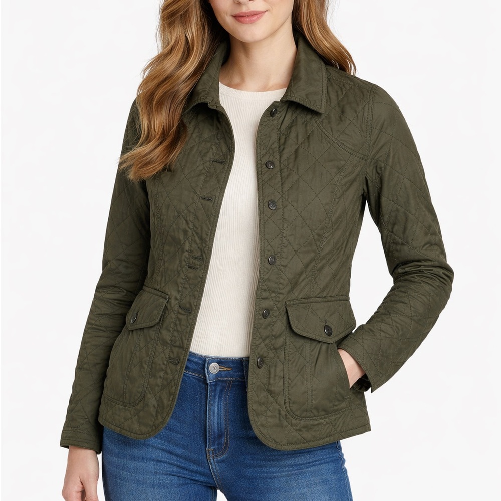 EDDIE BAUER Women's Waxed Quilted Chore Barn Coat in Olive Green